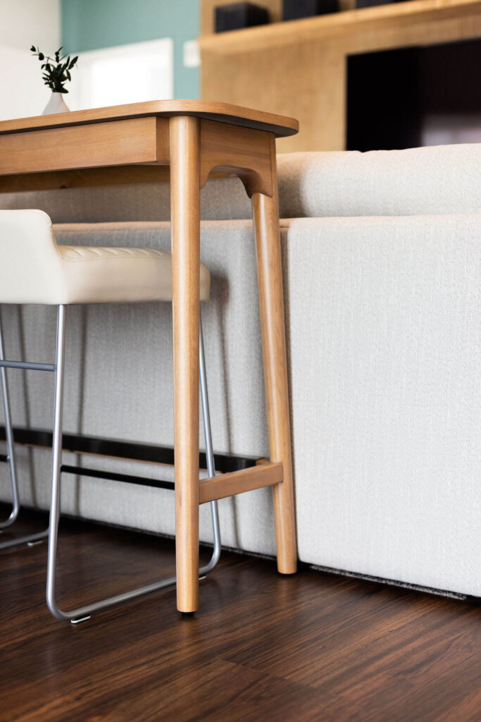 element-hotel-charlotte-nc-high-table-2